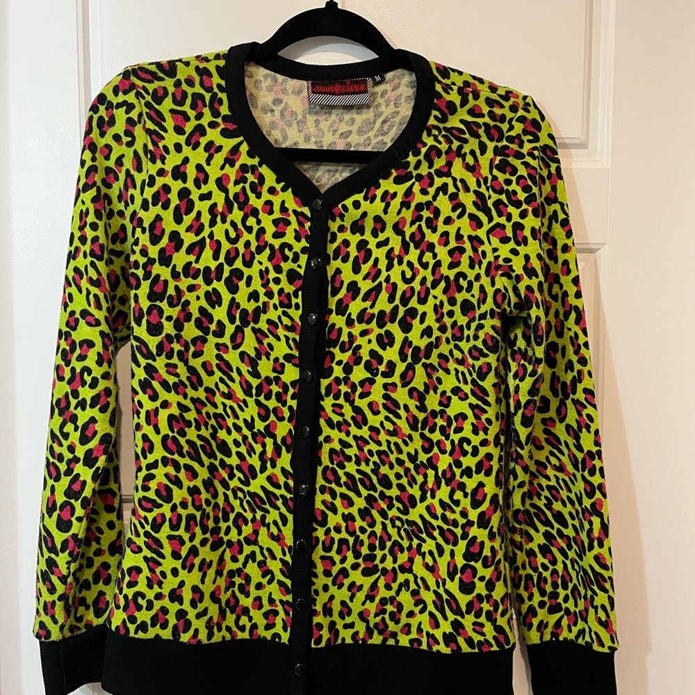 Vibrant Leopard Print Cardigan